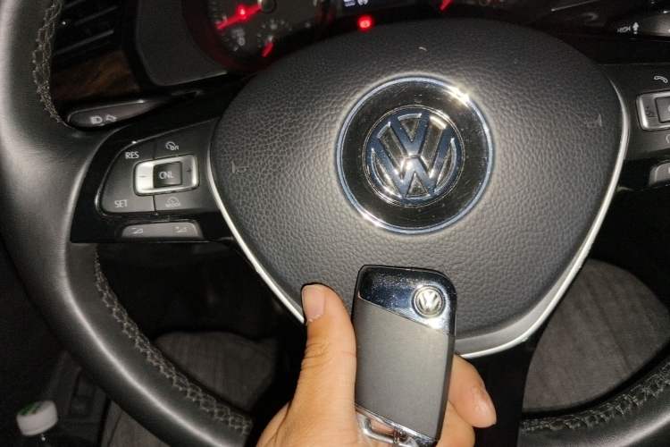 Used Volkswagen Magotan 2018 330TSI DSG Luxury Model Vehicle Key