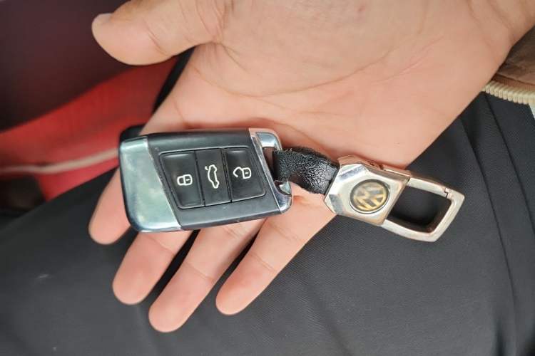 Used Volkswagen Magotan 2018 330TSI DSG Advanced Model Vehicle Key