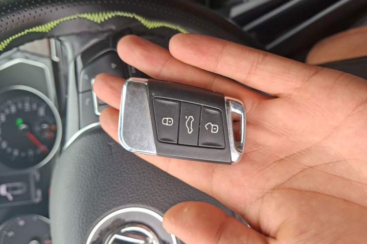 Used Volkswagen Magotan 2018 330TSI DSG Luxury Model Vehicle Key