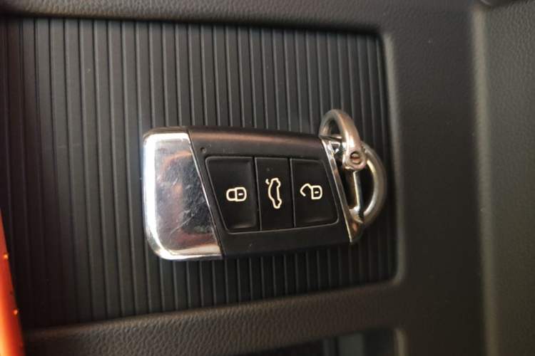 Used Volkswagen Magotan 2018 330TSI DSG Advanced Model Vehicle Key
