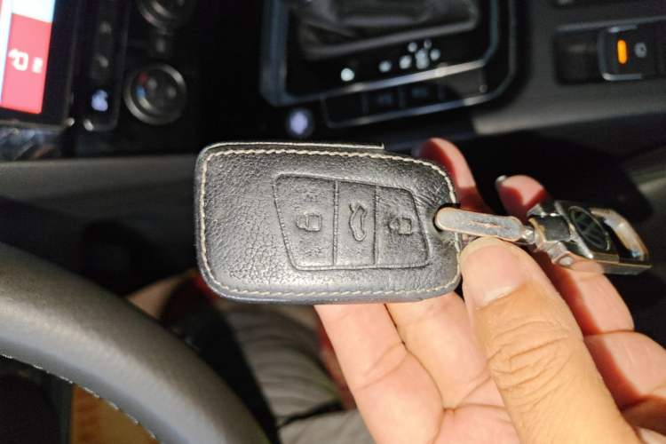 Used Volkswagen Magotan 2018 330TSI DSG Luxury Model Vehicle Key