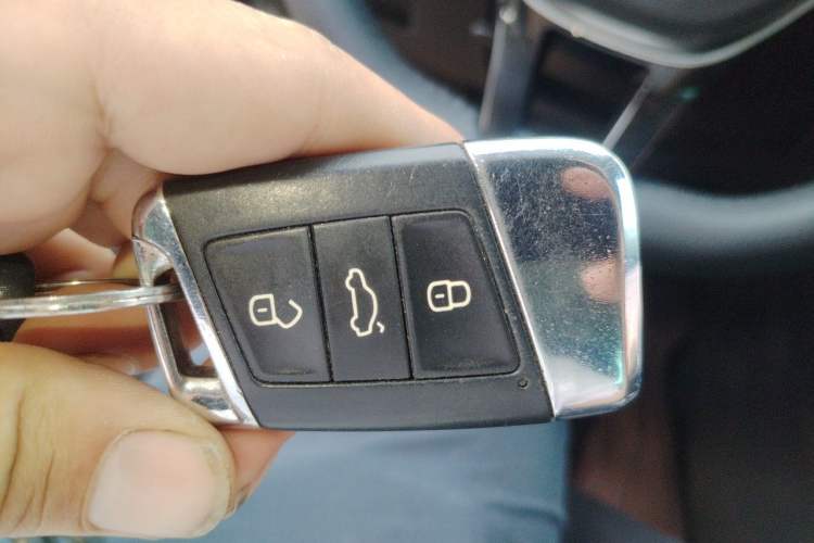Used Volkswagen Magotan 2018 380TSI DSG Prestige Model Vehicle Key