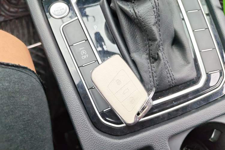 Used Volkswagen Magotan 2018 330TSI DSG Advanced Model Vehicle Key