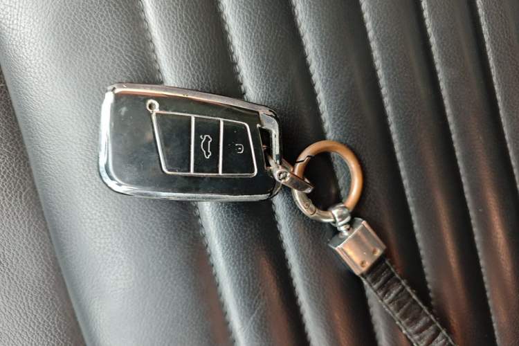 Used Volkswagen Magotan 2018 330TSI DSG Advanced Model Vehicle Key
