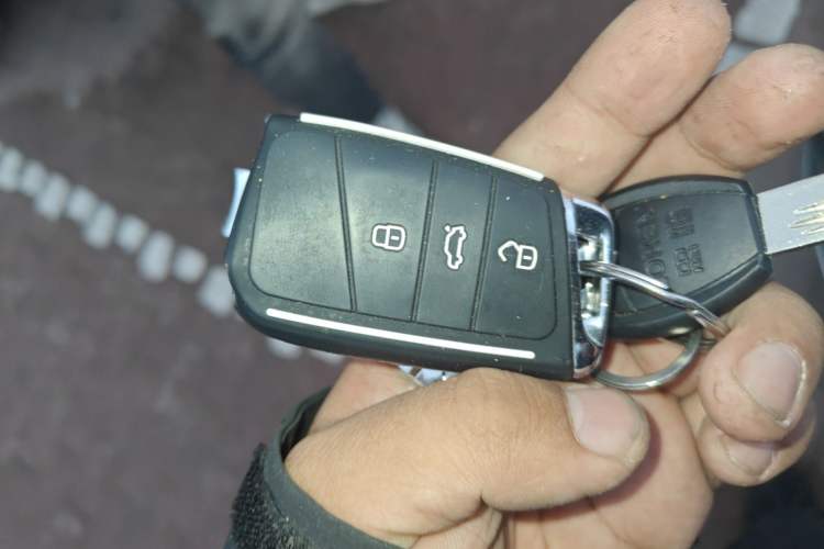 Used Volkswagen Magotan 2018 330TSI DSG Luxury Model Vehicle Key