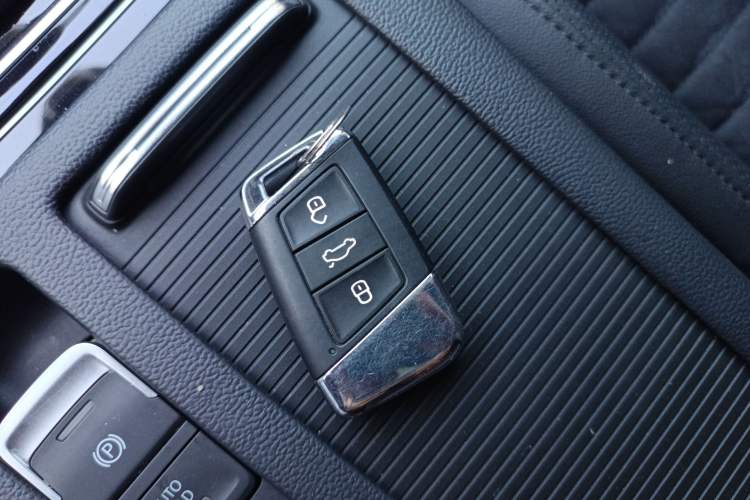 Used Volkswagen Magotan 2018 380TSI DSG Prestige Model Vehicle Key