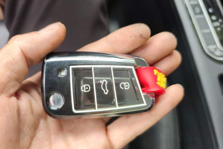 Used Volkswagen Magotan 2018 330TSI DSG Advanced Model Vehicle Key