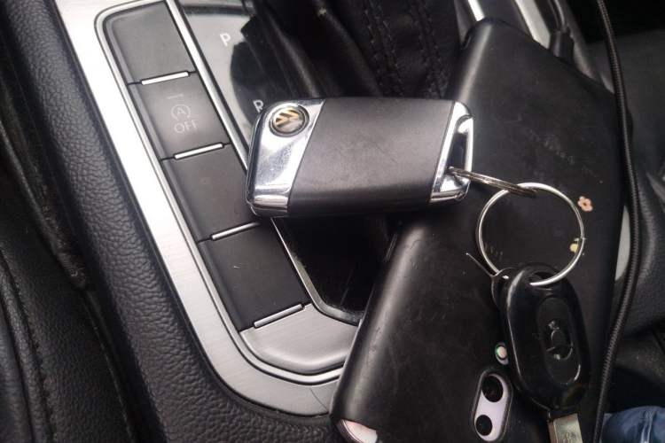 Used Volkswagen Magotan 2018 280TSI DSG Comfort Model Vehicle Key