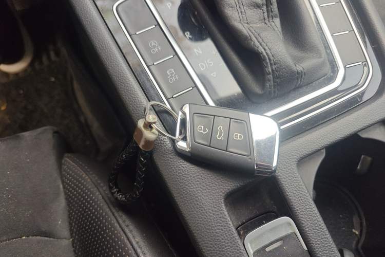 Used Volkswagen Magotan 2018 330TSI DSG Luxury Model Vehicle Key