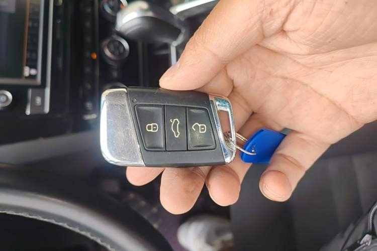 Used Volkswagen Magotan 2018 330TSI DSG Luxury Model Vehicle Key
