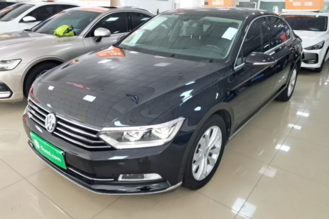 Ojetý Volkswagen Magotan 2018 Facelift 330TSI DSG Luxury Model