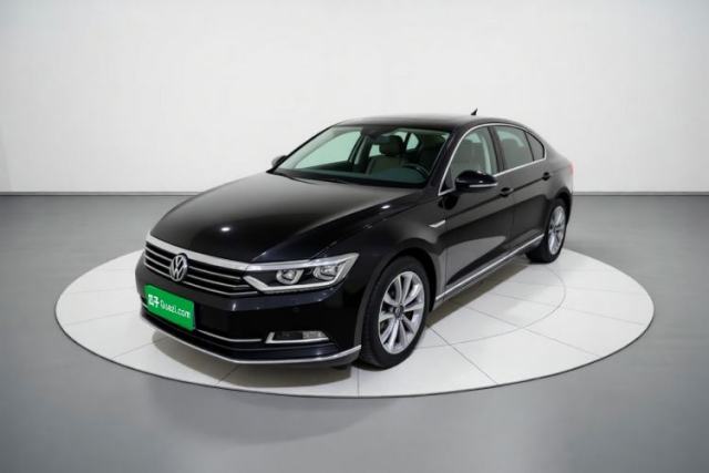 Ojetý Volkswagen Magotan 2018 Facelift 330TSI DSG Luxury Model