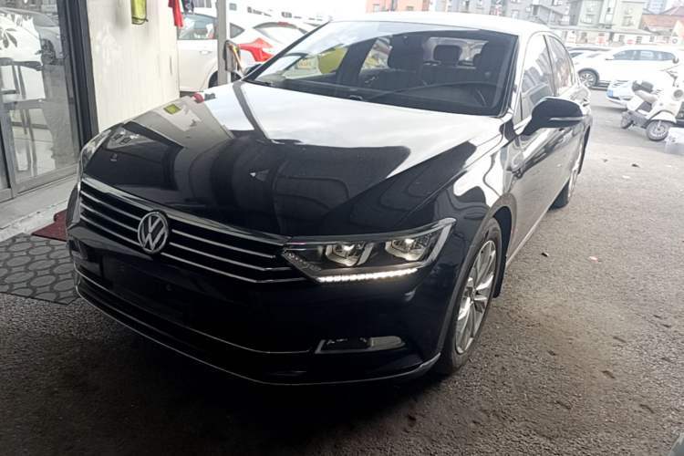 Used Volkswagen Magotan 2018 330TSI DSG Luxury Model Guazi used car, China used car export, Used car for sale, Used  cars, Cheapest cars for sale