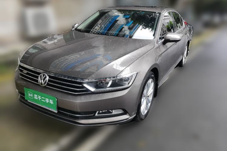 Used Volkswagen Magotan 2018 330TSI DSG Luxury Model Guazi used car, China used car export, Used car for sale, Used Volkswagen cars, Cheapest cars for sale