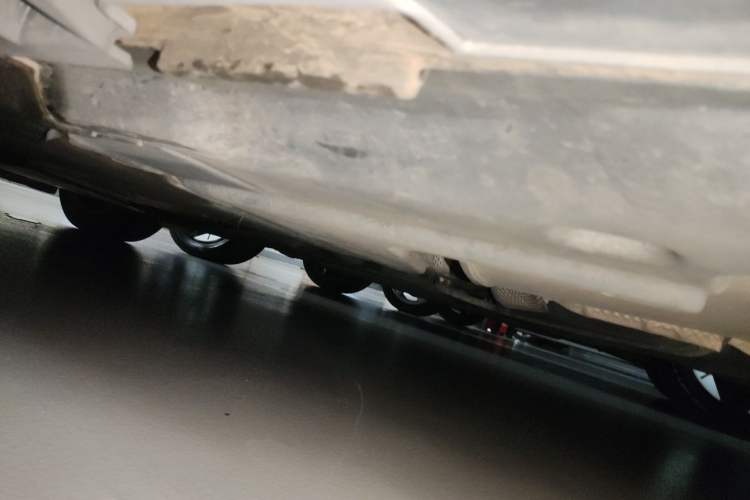 Used Volkswagen Magotan 2018 330TSI DSG Advanced Model Chassis Rear Left