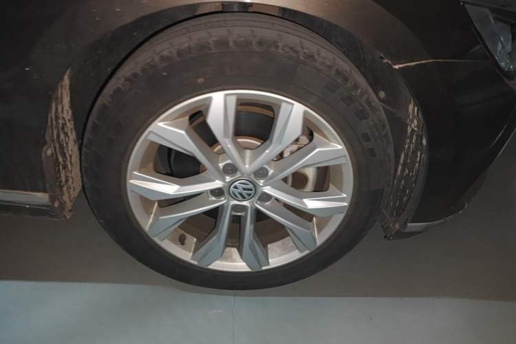 Used Volkswagen Magotan 2018 Facelift 330TSI DSG Luxury Model Exterior 7