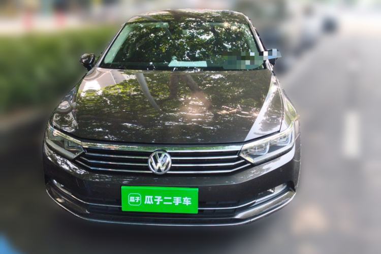 Used Volkswagen Magotan 2018 330TSI DSG Luxury Model Front