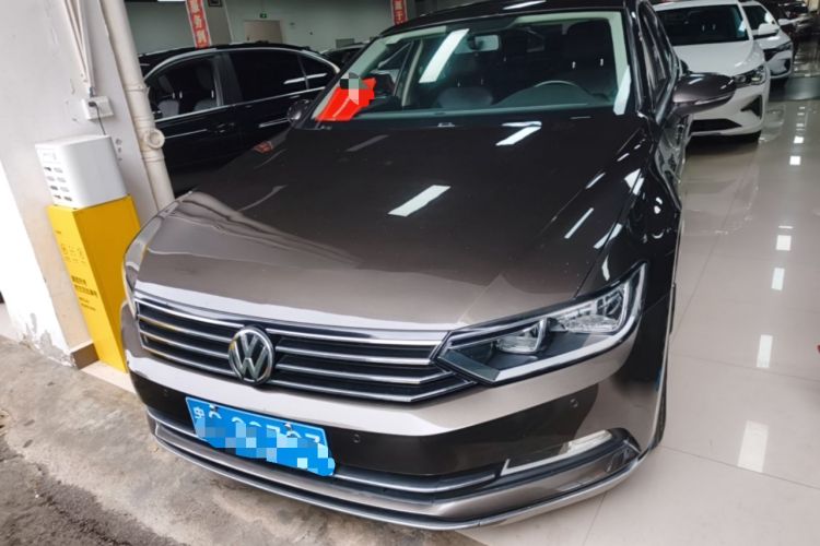 Used Volkswagen Magotan 2018 330TSI DSG Advanced Model Front