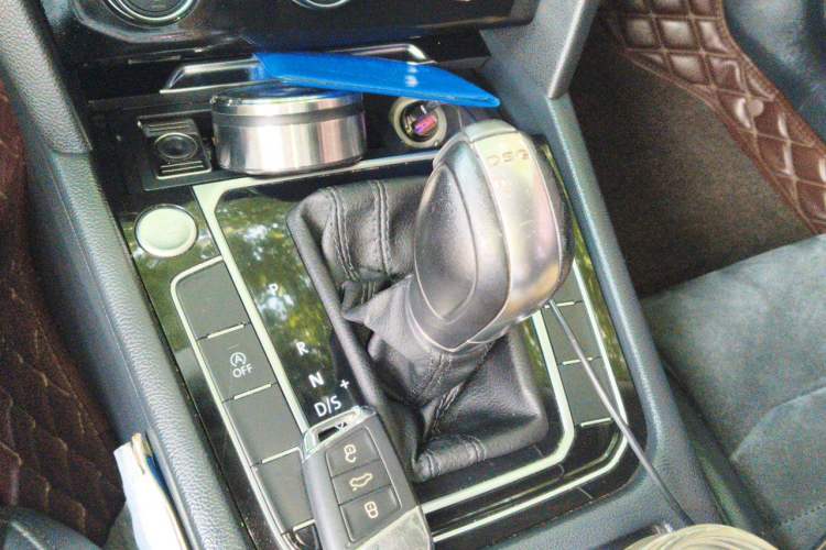 Used Volkswagen Magotan 2018 330TSI DSG Luxury Model Gear Lever