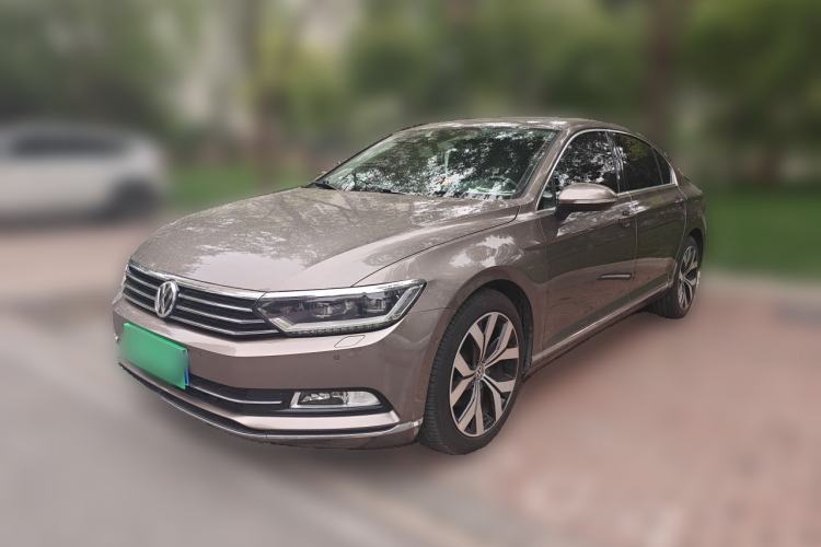 Used Volkswagen Magotan 2018 330TSI DSG Luxury Model Guazi used car, China used car export, Used car for sale, Used cars, Cheapest cars for sale