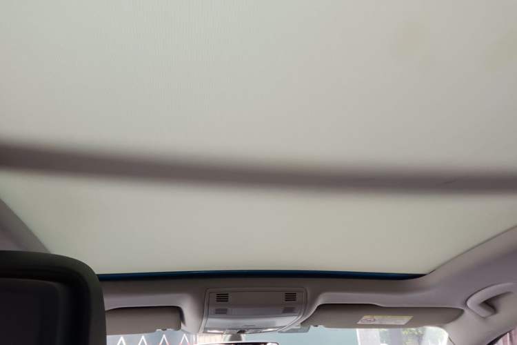 Used Volkswagen Magotan 2018 330TSI DSG Luxury Model Headliner