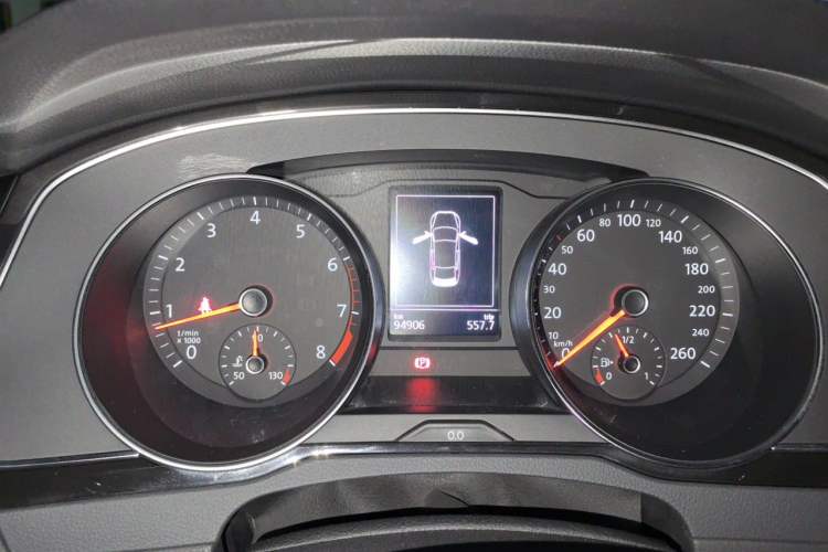 Used Volkswagen Magotan 2018 Facelift 330TSI DSG Luxury Model Instrument Cluster
