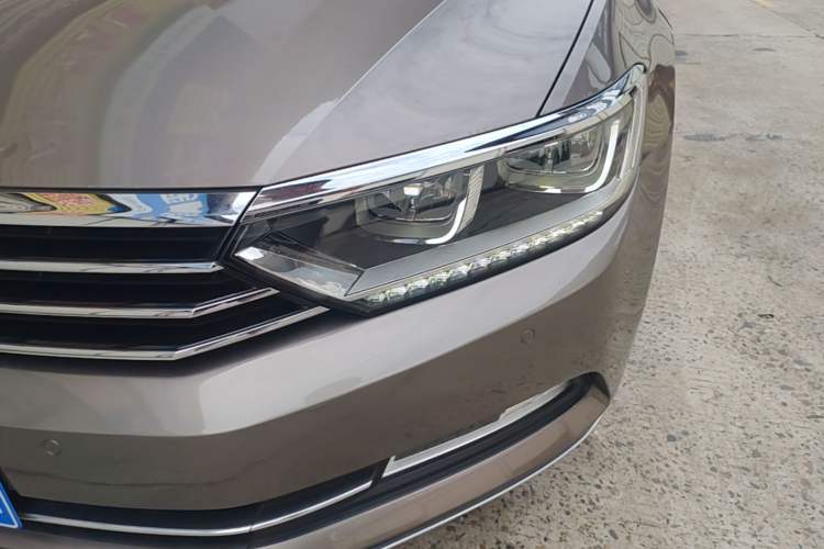 Used Volkswagen Magotan 2018 Facelift 330TSI DSG Luxury Model Left Front Headlight