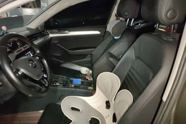 Used Volkswagen Magotan 2018 330TSI DSG Advanced Model Left Front Seat