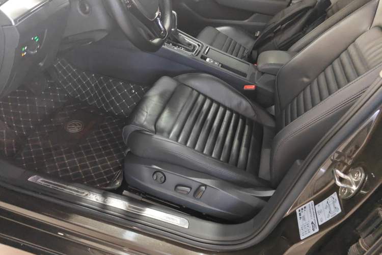 Used Volkswagen Magotan 2018 330TSI DSG Advanced Model Left Front Seat