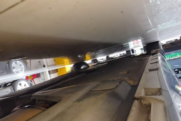 Used Volkswagen Magotan 2018 330TSI DSG Advanced Model Left Side Sill