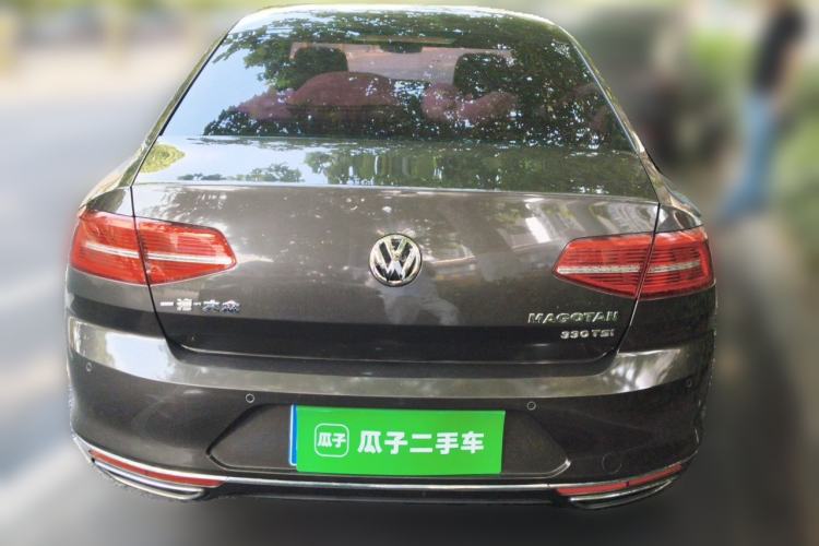 Used Volkswagen Magotan 2018 330TSI DSG Luxury Model Rear