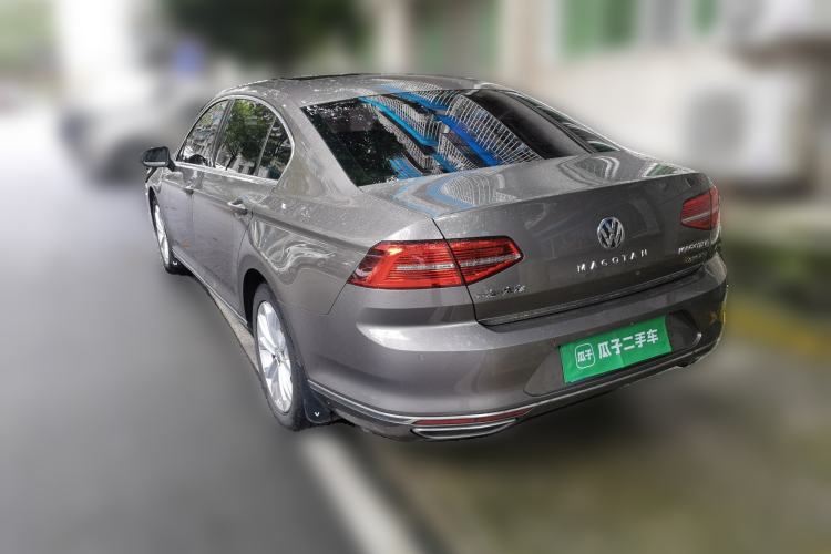 Used Volkswagen Magotan 2018 330TSI DSG Luxury Model Rear Left 45 Deg