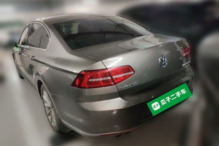 Used Volkswagen Magotan 2018 330TSI DSG Advanced Model Rear Left 45 Deg
