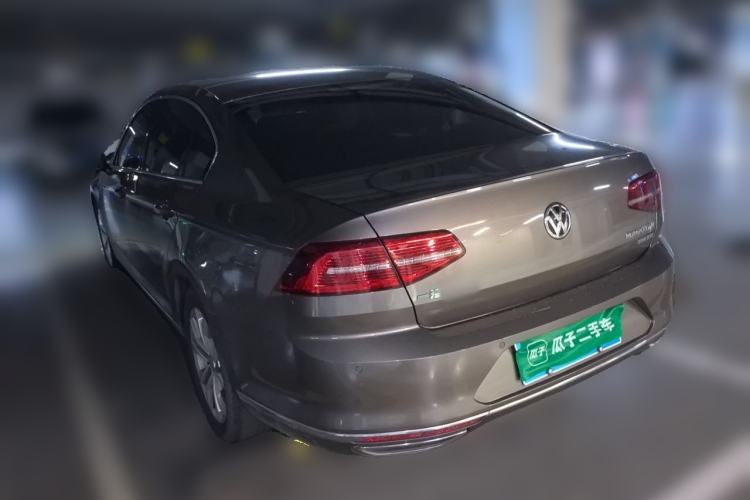 Used Volkswagen Magotan 2018 Facelift 330TSI DSG Luxury Model Rear Left 45 Deg