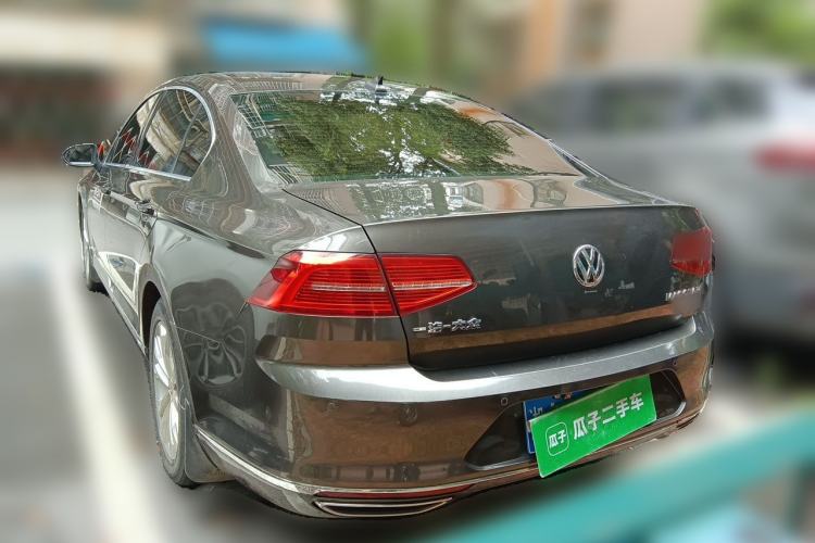 Used Volkswagen Magotan 2018 330TSI DSG Luxury Model Rear Left 45 Deg