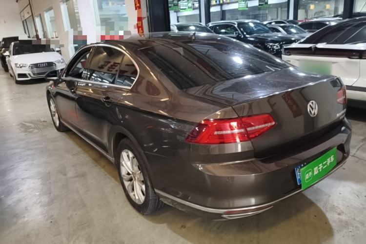 Used Volkswagen Magotan 2018 330TSI DSG Luxury Model Rear Left 45 Deg