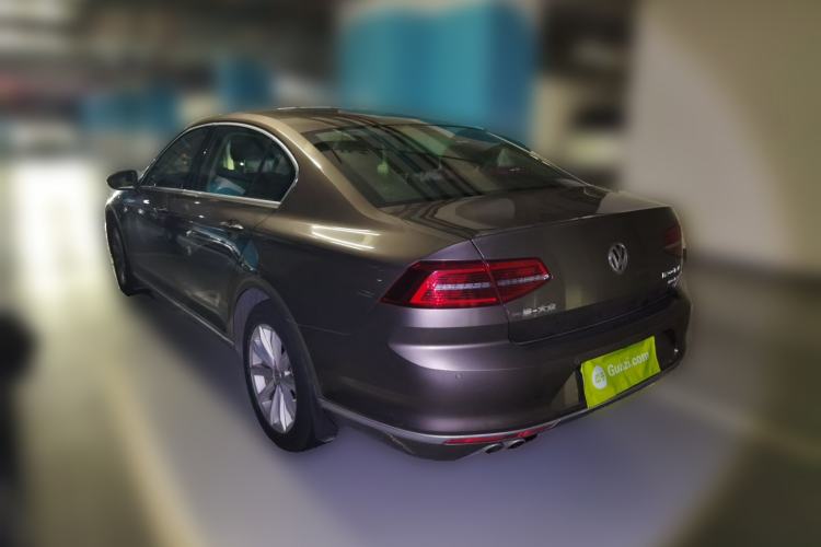 Used Volkswagen Magotan 2018 330TSI DSG Advanced Model Rear Left 45 Deg