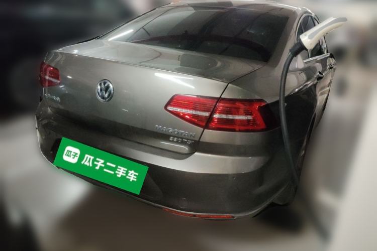 Used Volkswagen Magotan 2018 330TSI DSG Advanced Model Rear Right 45 Deg