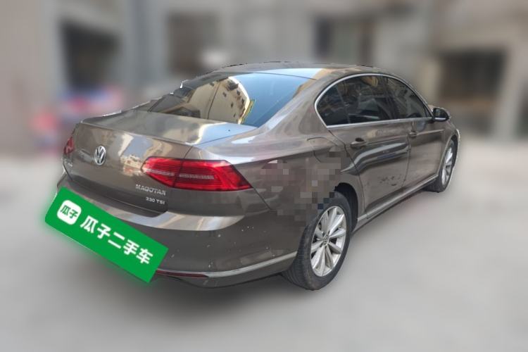 Used Volkswagen Magotan 2018 330TSI DSG Advanced Model Rear Right 45 Deg