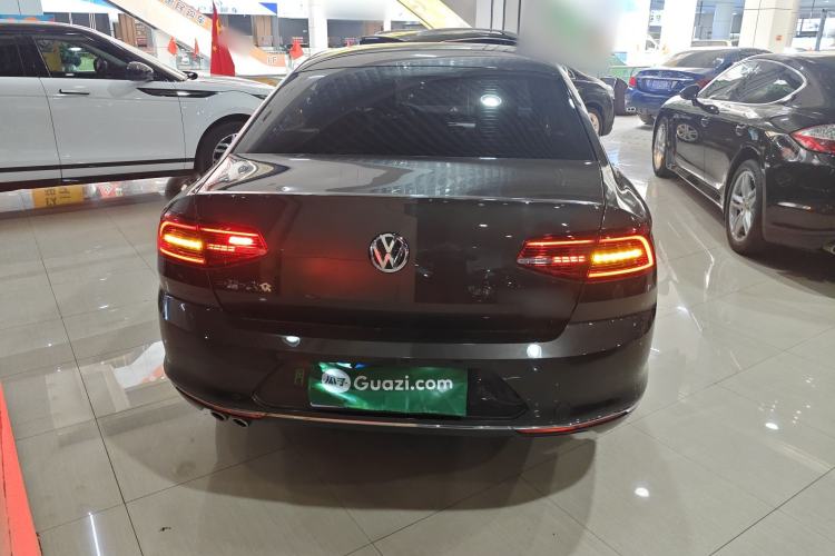 Used Volkswagen Magotan 2018 330TSI DSG Advanced Model Rear