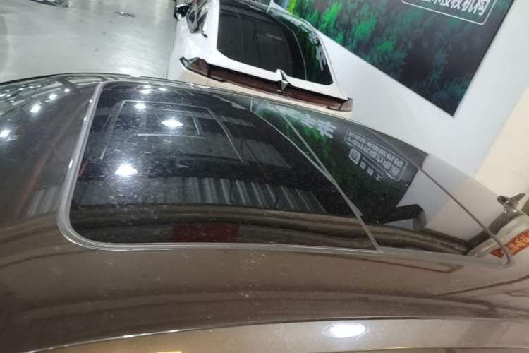 Used Volkswagen Magotan 2018 330TSI DSG Luxury Model Roof