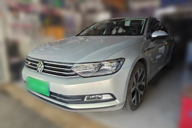 Ojetý Volkswagen Magotan 2018 Facelift 330TSI DSG Luxury Model
