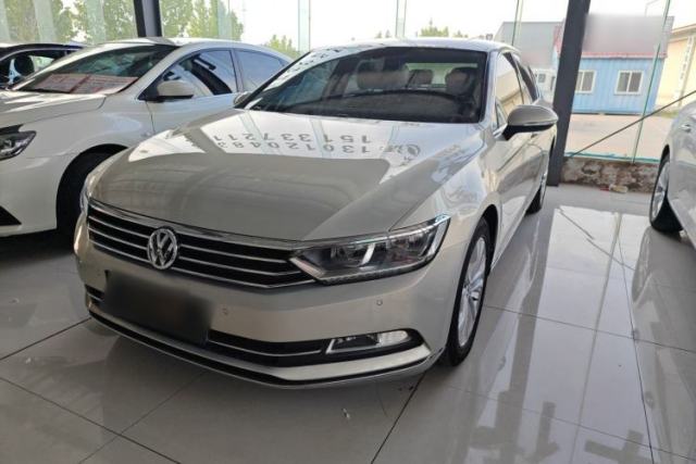 Ojetý Volkswagen Magotan 2018 Facelift 330TSI DSG Luxury Model