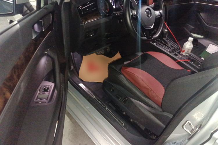 Used Volkswagen Magotan 2018 330TSI DSG Luxury Model Driver Seat