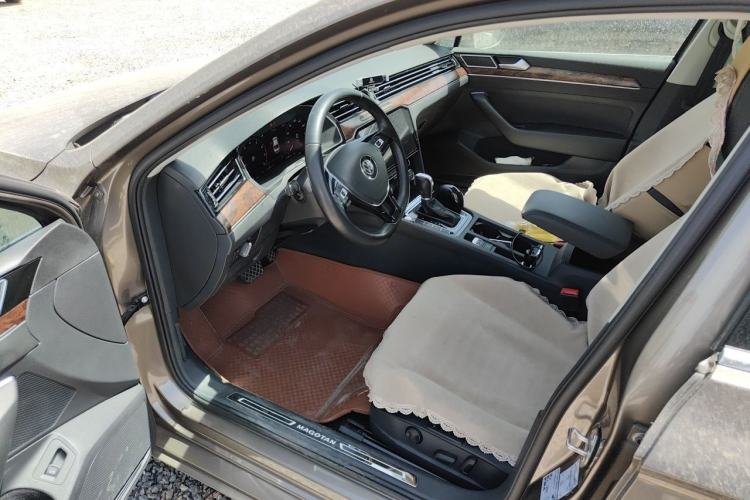 Used Volkswagen Magotan 2018 330TSI DSG Luxury Model Driver Seat