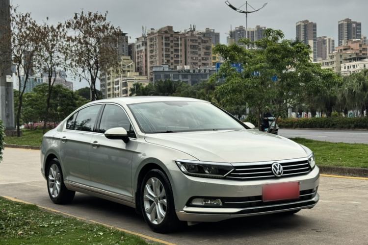 Used Volkswagen Magotan 2018 330TSI DSG Luxury Model Exterior 1