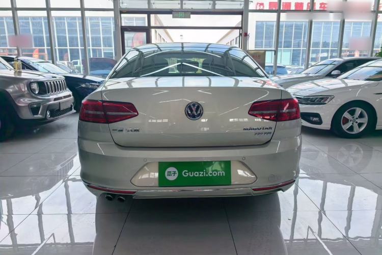 Used Volkswagen Magotan 2018 330TSI DSG Advanced Model Exterior 4