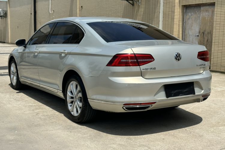 Used Volkswagen Magotan 2018 Facelift 330TSI DSG Luxury Model Exterior 5