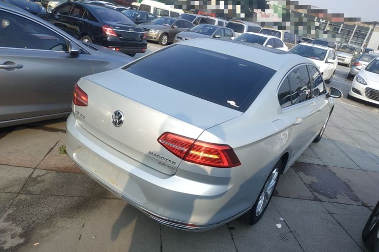 Used Volkswagen Magotan 2018 Facelift 330TSI DSG Luxury Model Exterior 5
