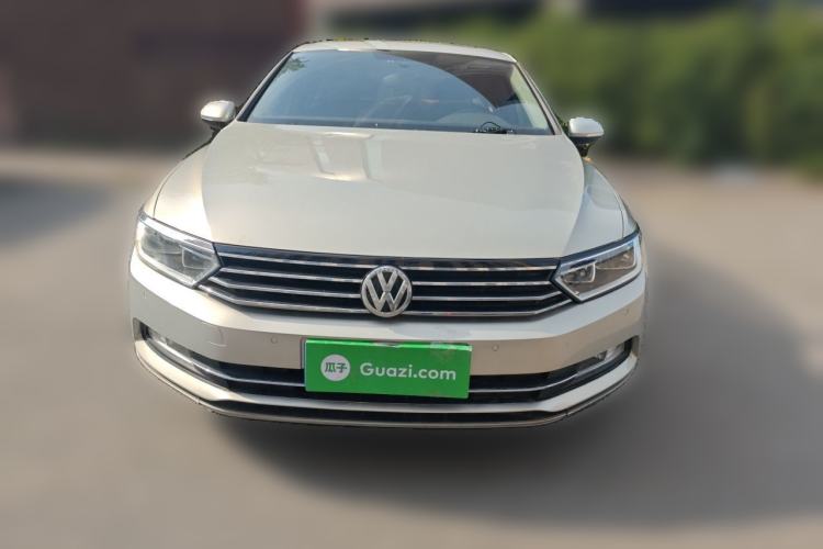 Used Volkswagen Magotan 2018 280TSI DSG Comfort Model Front